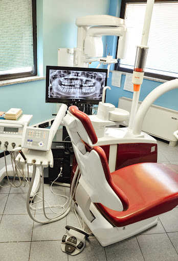 Studio Dentistico Centro Odontoiatrico Ferrari