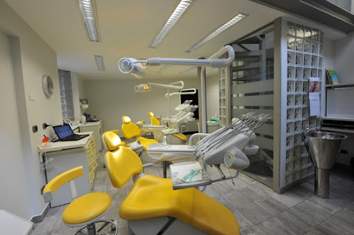 Studio Dentistico Giovanna Garattini