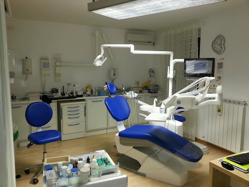 Studio Dentistico Pellicano & Araceli logo