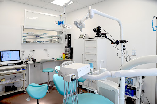 Studio Dentistico Studio Benzi Dental Clinic logo