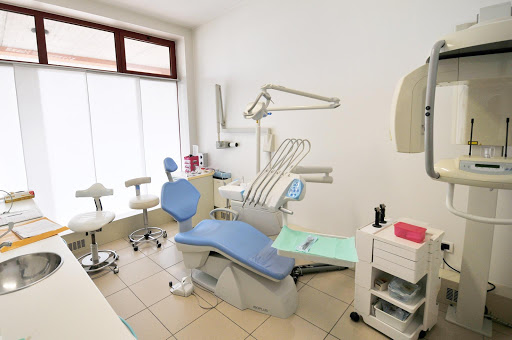Studio Dentistico Chiumenti - Mattarolo logo