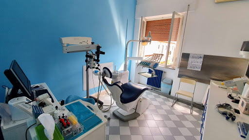 Studio Dentistico Centro Odontoiatrico Mandolesi