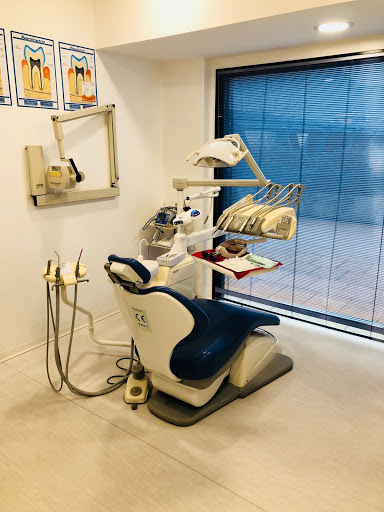 Studio Dentistico Associato Mari e Basiglio