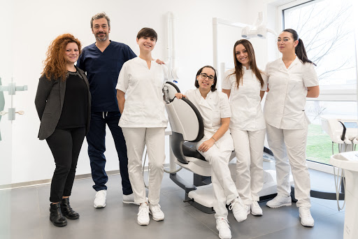 Studio Dentistico Andrea Rapanelli Odontoiatria logo