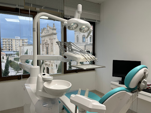 Studio Dentistico Dentisti Santa Maria logo