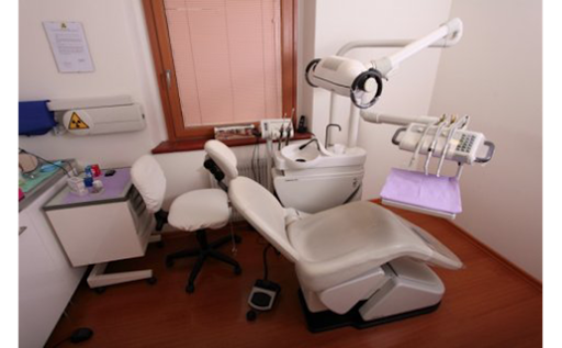 Studio Dentistico Centro Benessere logo
