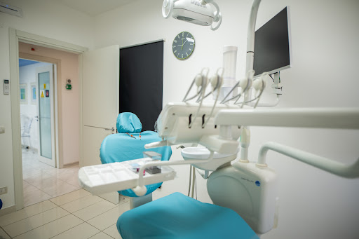 Studio Dentistico Centro Medico Odontoiatrico logo