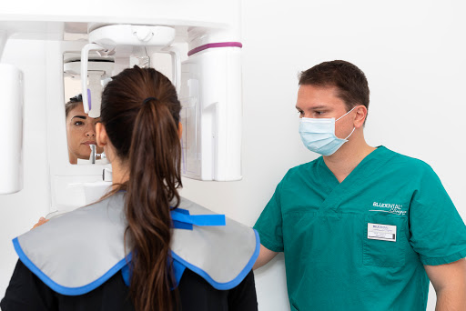 Studio Dentistico Bludental - Como logo