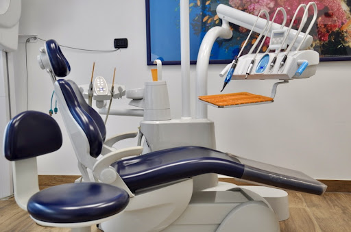 Studio Dentistico ET Dental logo