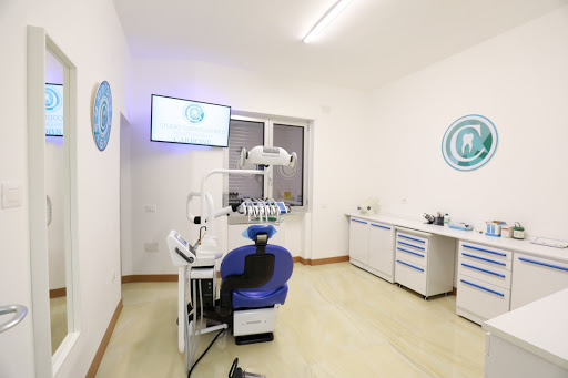 Studio Dentistico - Studio Odontoiatrico Carbone