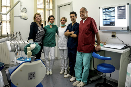 Studio Dentistico Dr. Ghbarieh Muhammad logo