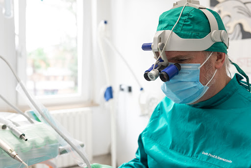 Studio Dentistico Dott. Prof. Saverio Ravazzolo