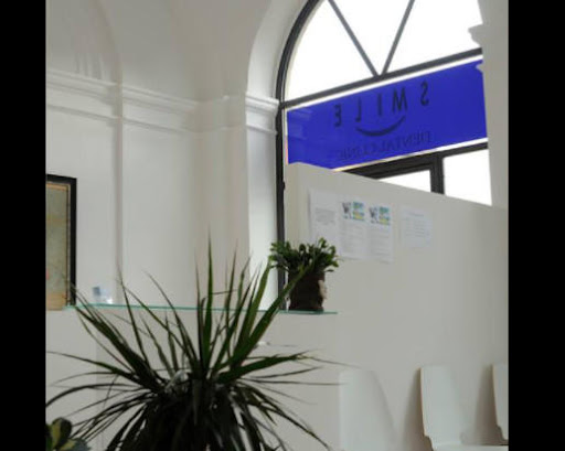 Studio Dentistico Smile Dental Clinic