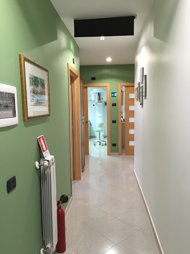 Studio Dentistico Guastamacchia De Vanna logo