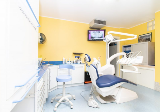 Studio Dentistico Dentaline Tomasella Dr. Roberto logo