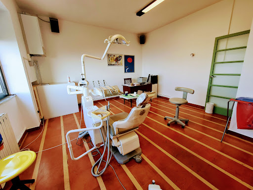 Studio Dentistico Studi Odontoiatrici Dr. Ricci