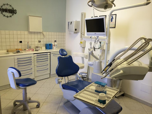Studio Dentistico Dr. Vivacqua Giovanni logo