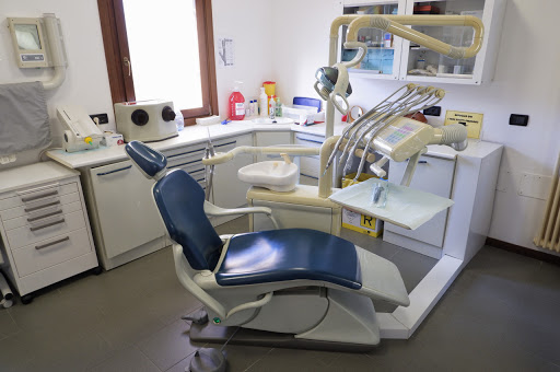 Studio Dentistico Studi Odontoiatrici Pusinanti logo