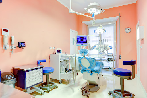 Studio Dentistico Dr. Prof. Stefano Rossi