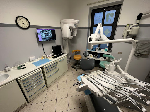 Studio Dentistico Centro Dentale Del Naviglio