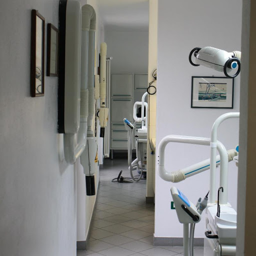 Studio Dentistico Isacco Dr. Michele Dentista logo