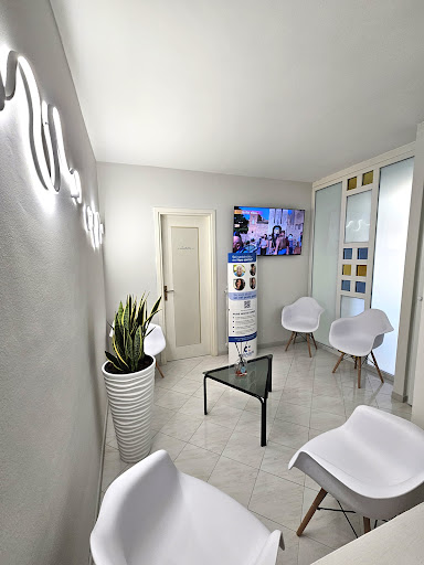 Studio Dentistico Cadenelli