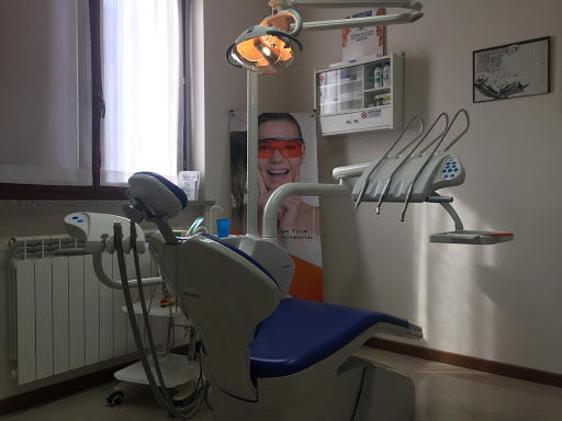 Studio Dentistico Dott. Massimo Accornero