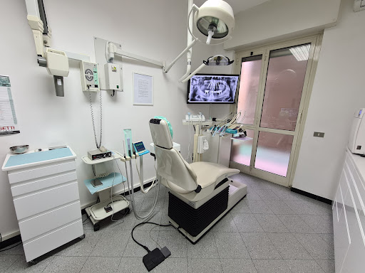 Studio Dentistico STUDIO DENTISTICO San Giovanni