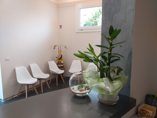 Studio Dentistico Dott.ssa Valeria Fabbri