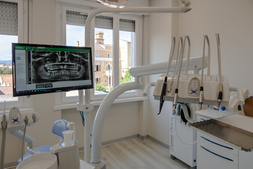 Studio Dentistico Solinas Dr. Nino