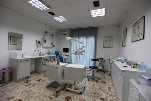 Studio Dentistico Dott. Andrea Amendolia logo