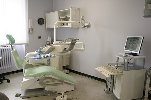 Studio Dentistico ESSETI s.a.s