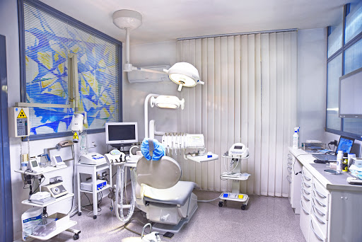 Studio Dentistico Mancone di Manfredi Mancone