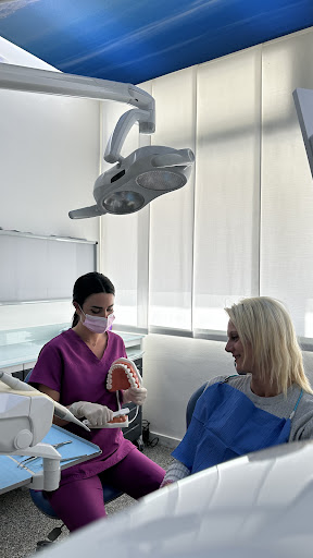 Studio Dentistico Multi Medica logo