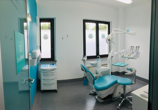 Studio Dentistico IseoDental logo